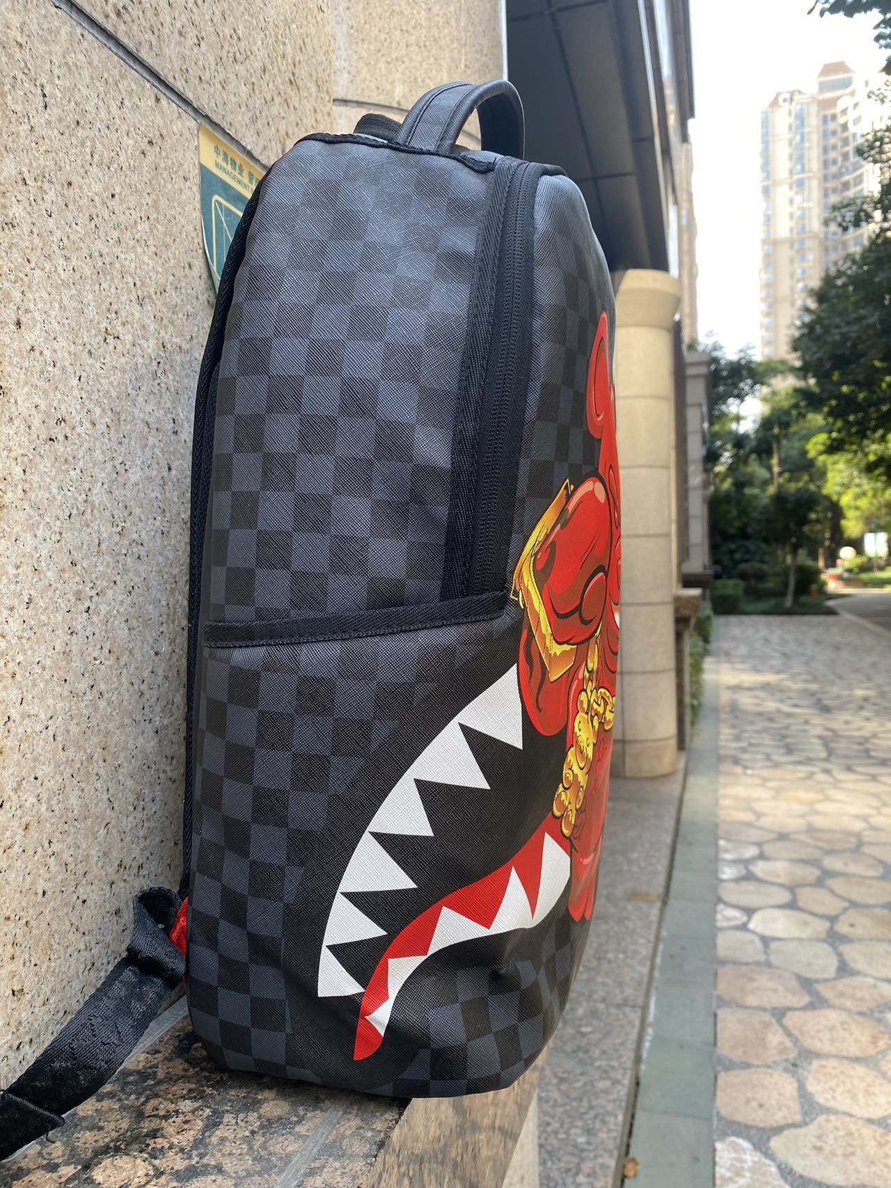 Sprayground Chase Bank: Diablo Back At It Teddy Bear Backpack (DLXV)