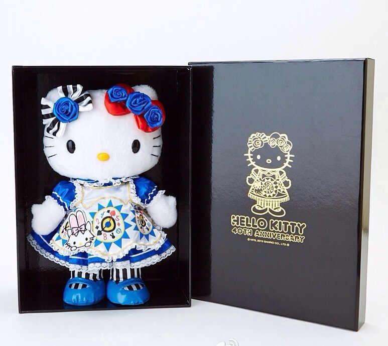 Hello Kitty Sanrio Japan 40th Anniversary Pink Blue Doll Plush Toy Gift Box Limited Edition