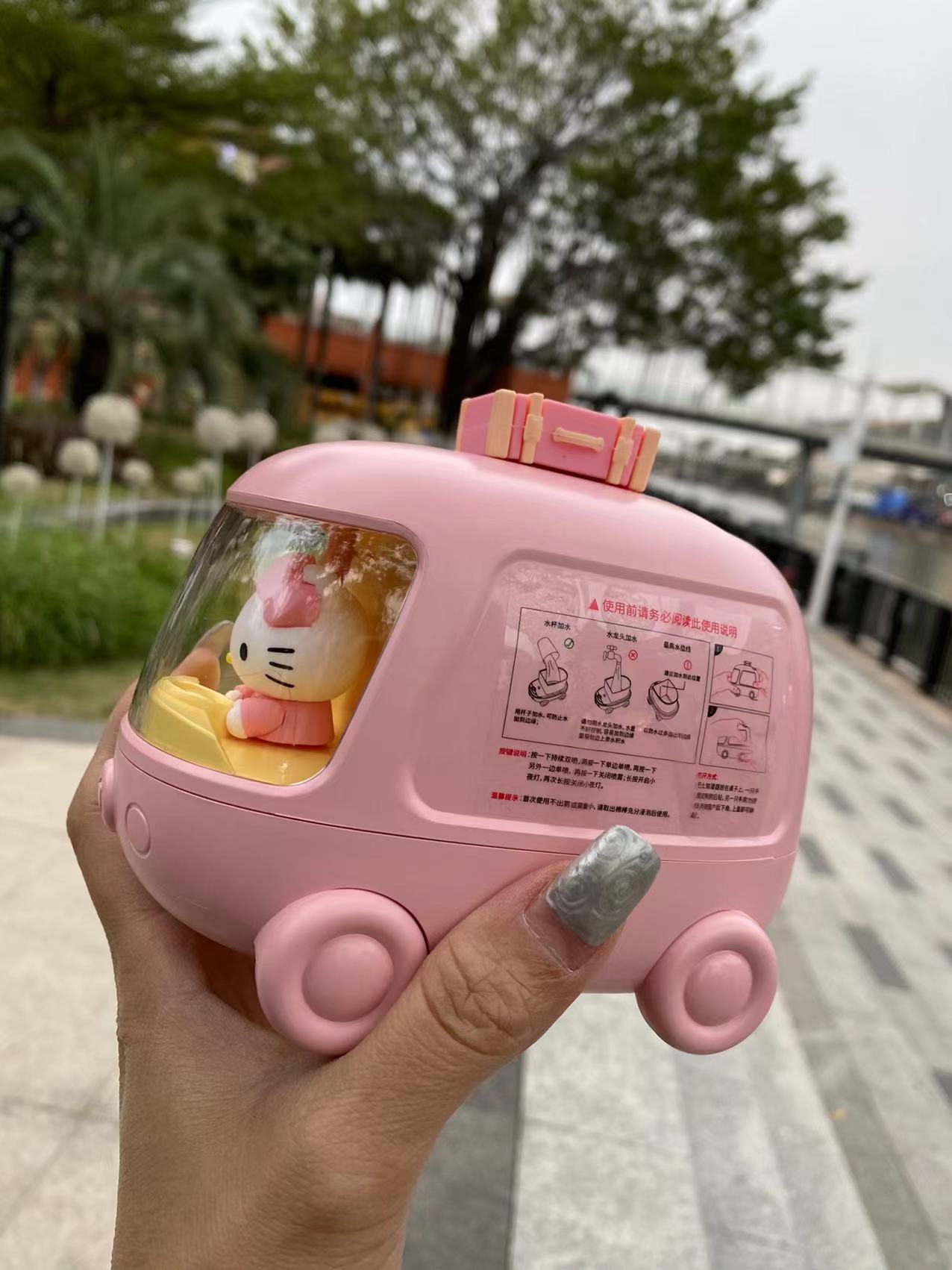 Hello Kitty Bus Spray Humidifier Sprayer Pink / Blue Mini Desktop Night Light
