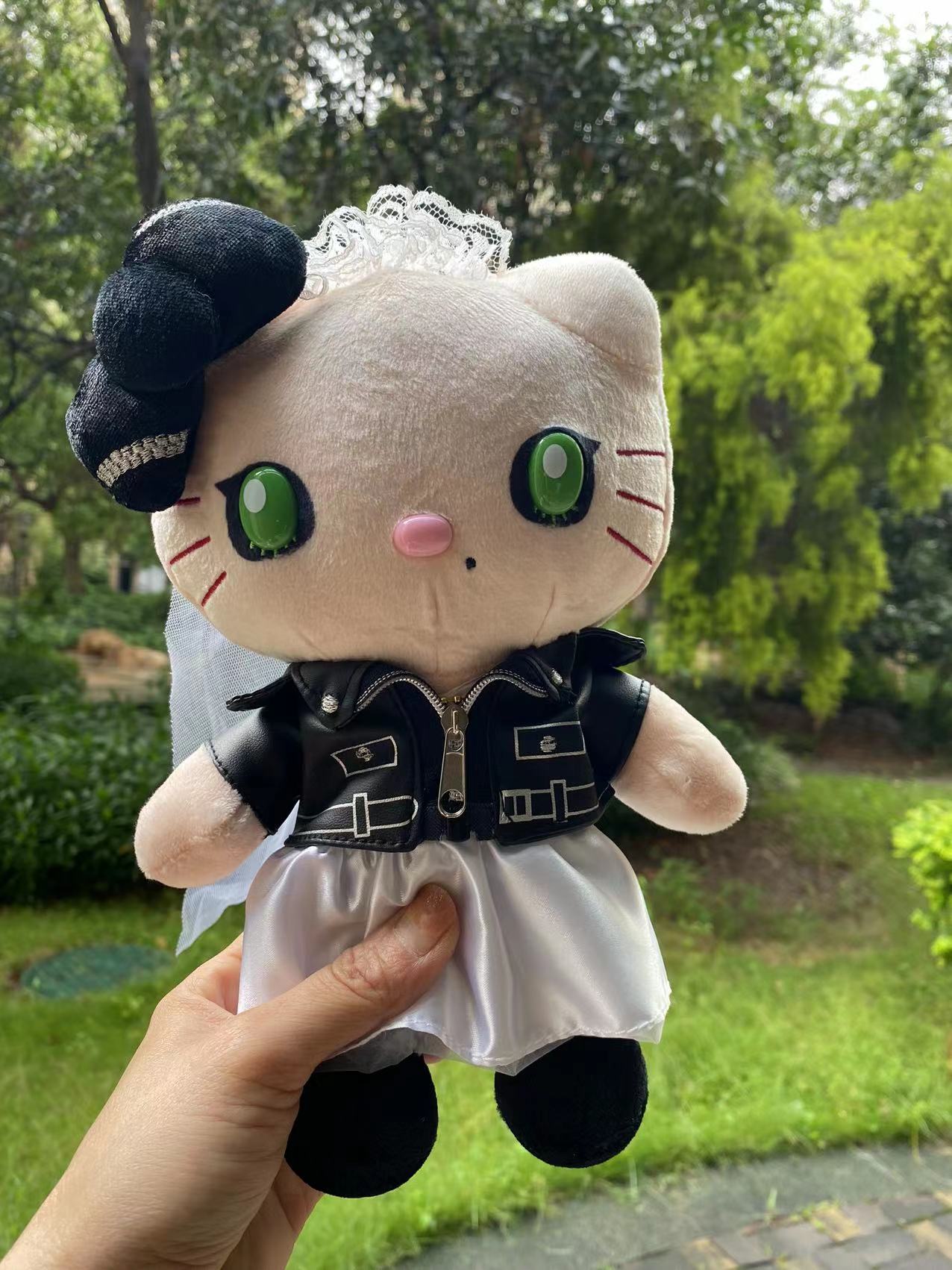 Hello Kitty Chucky Tiffany Plush Doll Child's Play 9" Halloween Bride Doll