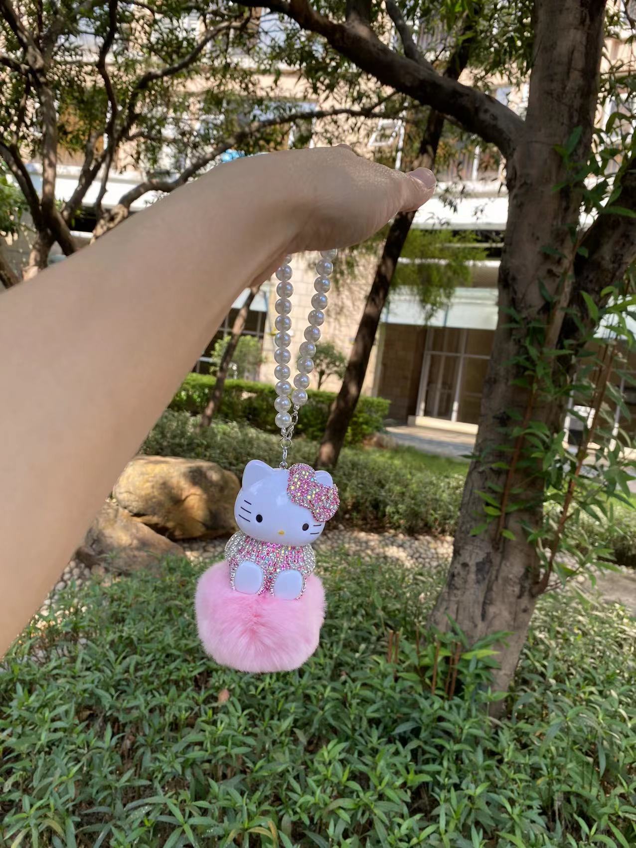 Hello Kitty Cute Pendant Hair Ball With Glitter Crystals Car Accessories