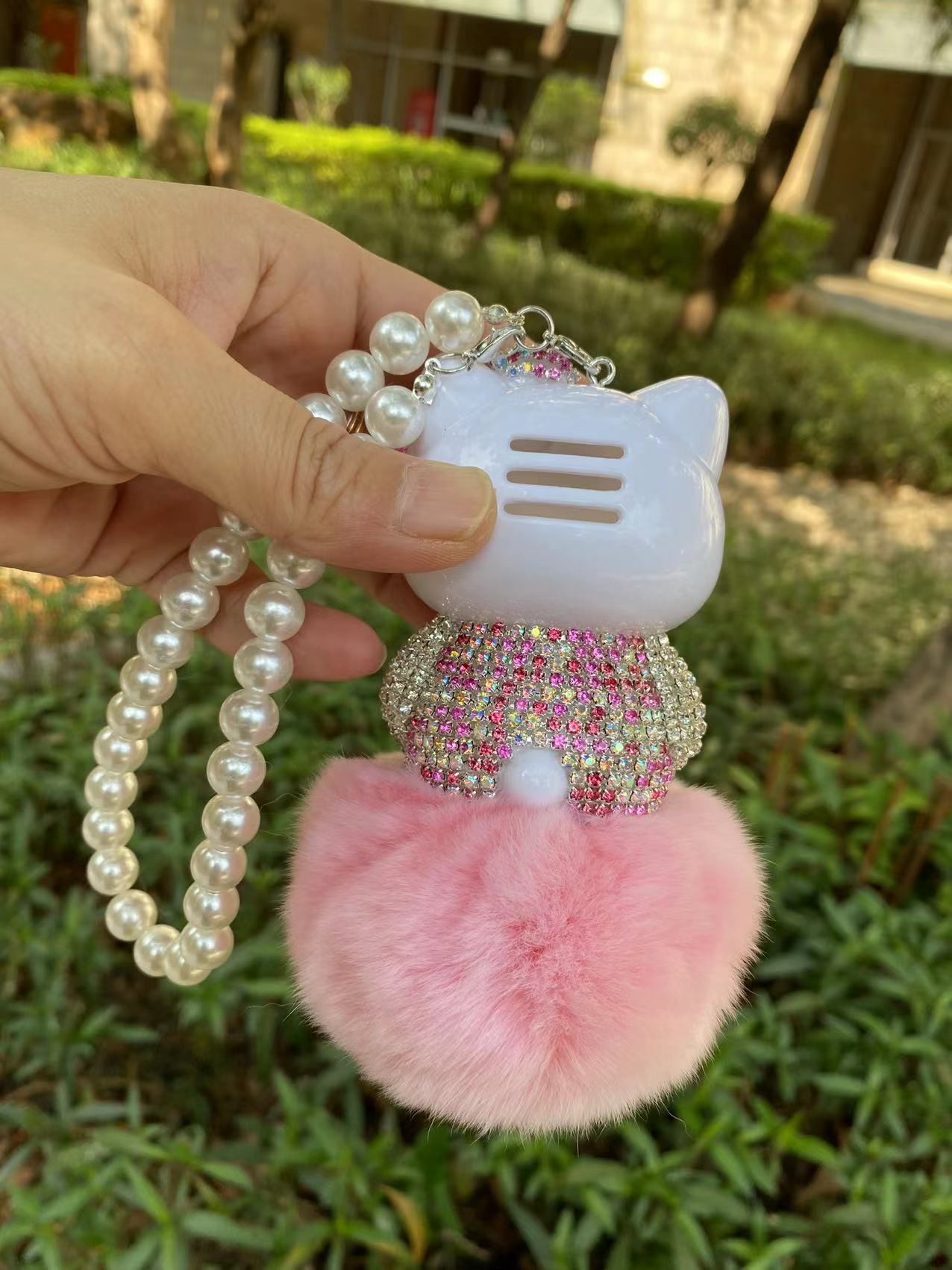 Hello Kitty Cute Pendant Hair Ball With Glitter Crystals Car Accessories