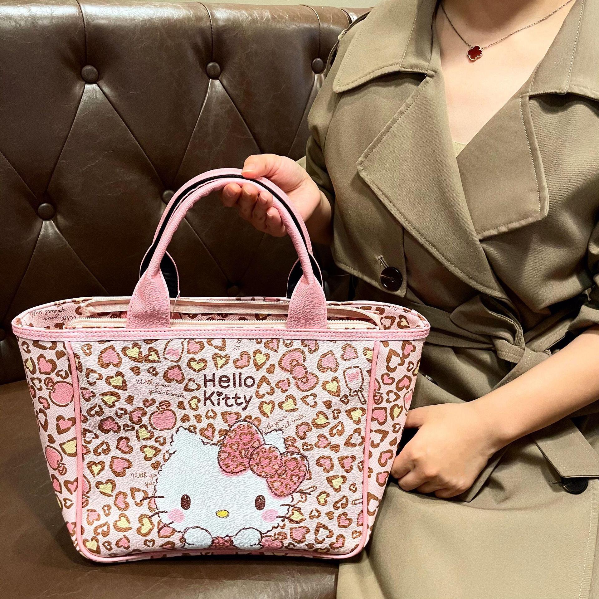 Hello Kitty Head Shaped Purse – Blooms Candy & Soda Pop Shop