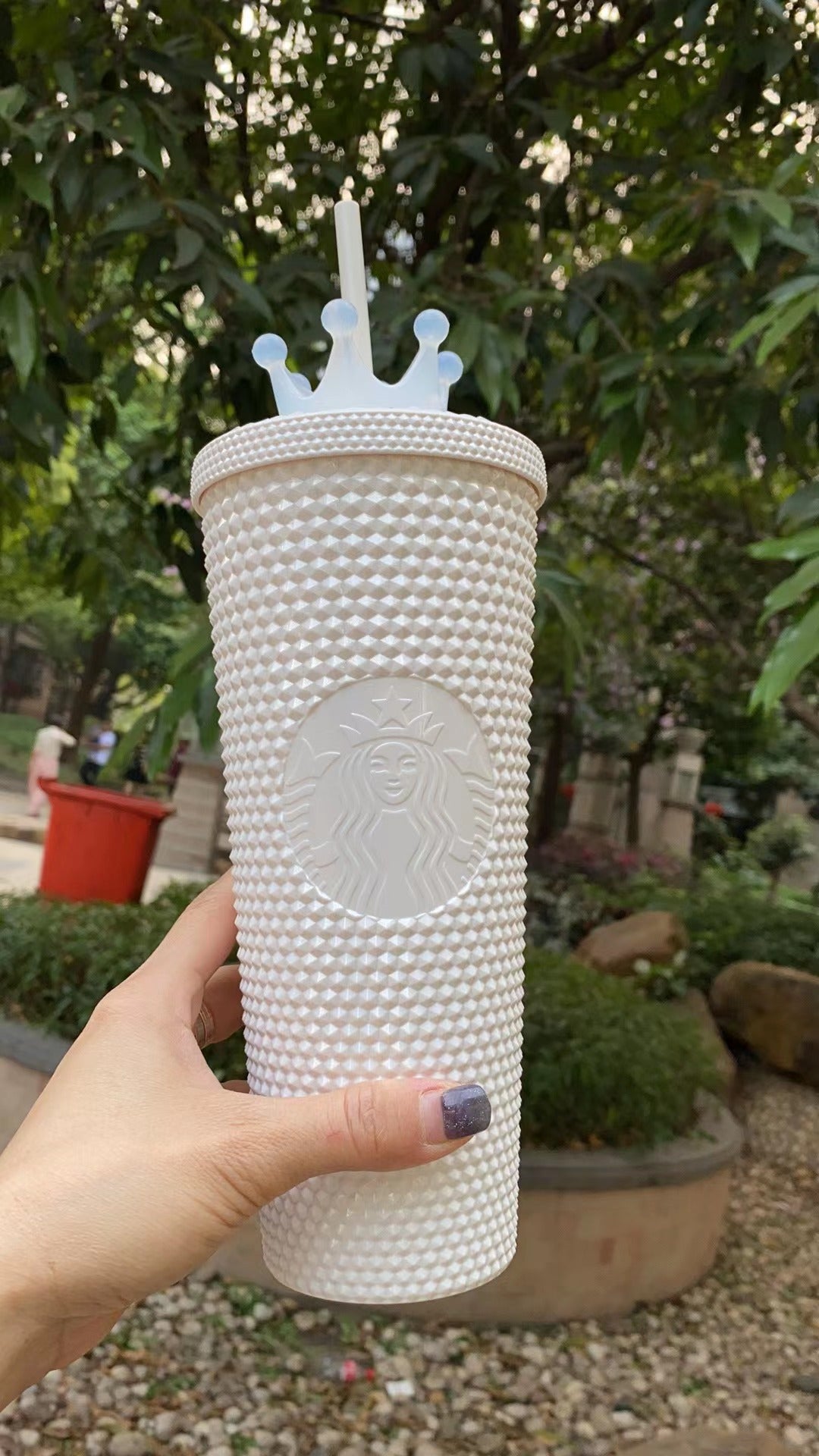 PRE ORDER 2023 Starbucks Taiwan Bling White Pearl 24oz Studded Straw Tumbler Cup With A Crown Topper