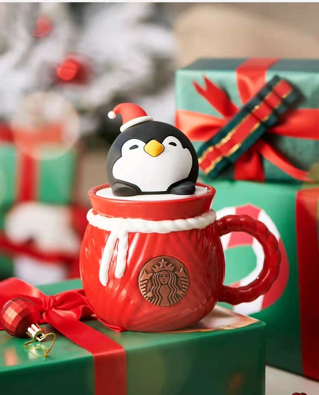 Starbucks 2021 China Red Christmas Penguin 17oz Ceramic Mug