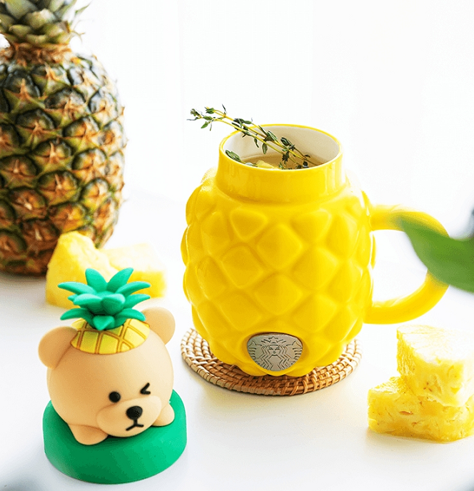 SB 2021 China Summer Colorful Jungle Style Yellow Pineapple Bear Ceramic 15.5oz Coffee Mug