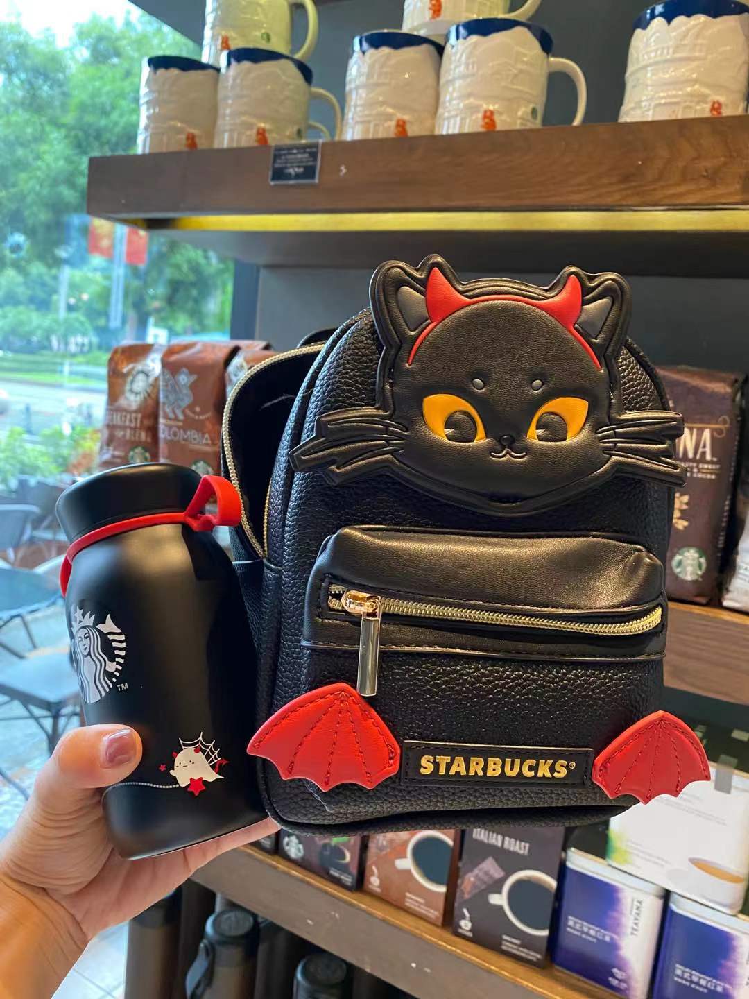 Starbucks 2021 China Halloween Cool Black 12oz Stainless Steel Wings Bottle With Black Cat Backpack