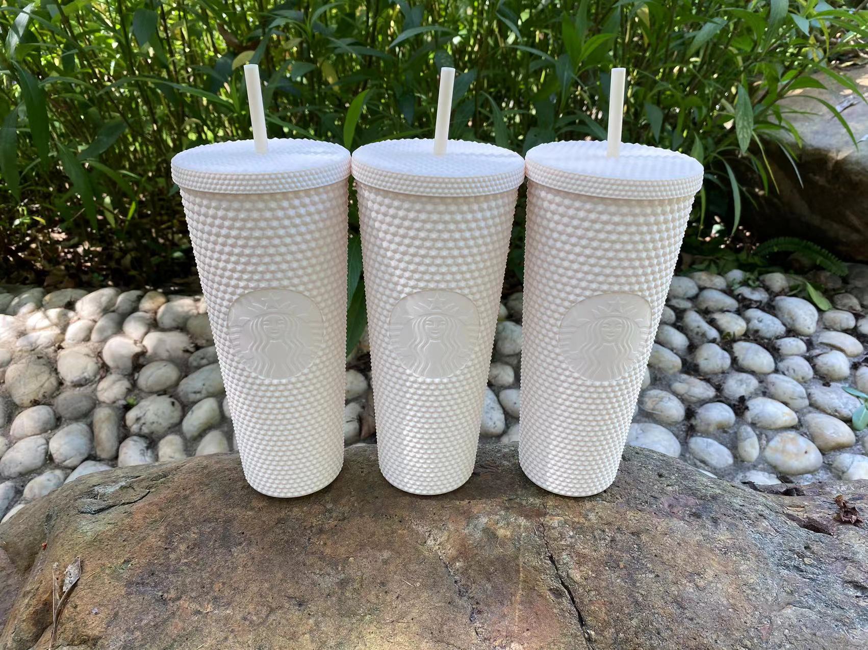 Mocs Dining on X: New reusable cold cups at Starbucks! $4 for the cup and  $1.99 refills on iced coffee, refreshers and tazo teas ☕️   / X