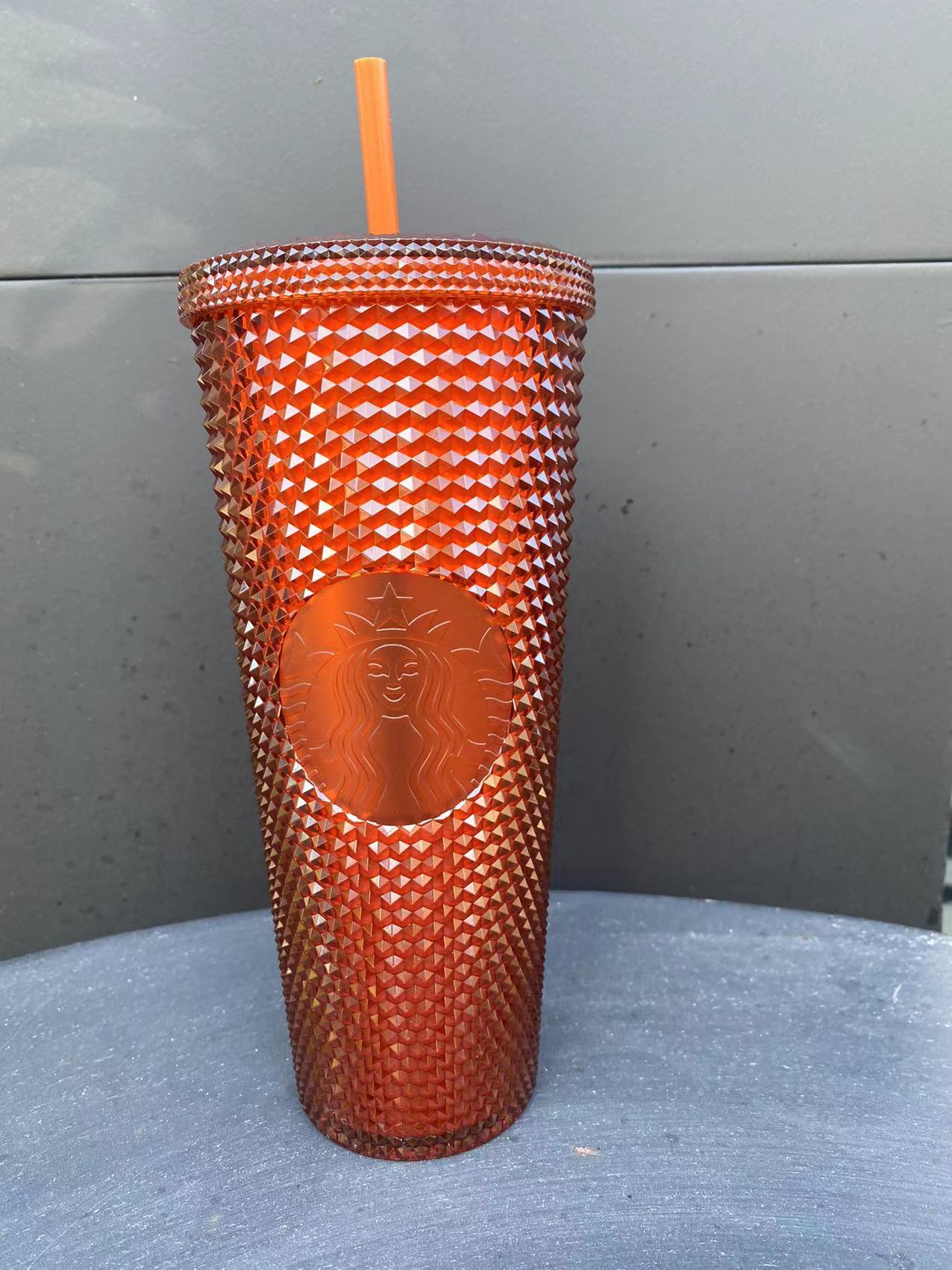 China 2022 Halloween Pumpkin Studded Plastic Straw Cup 24oz Tumbler