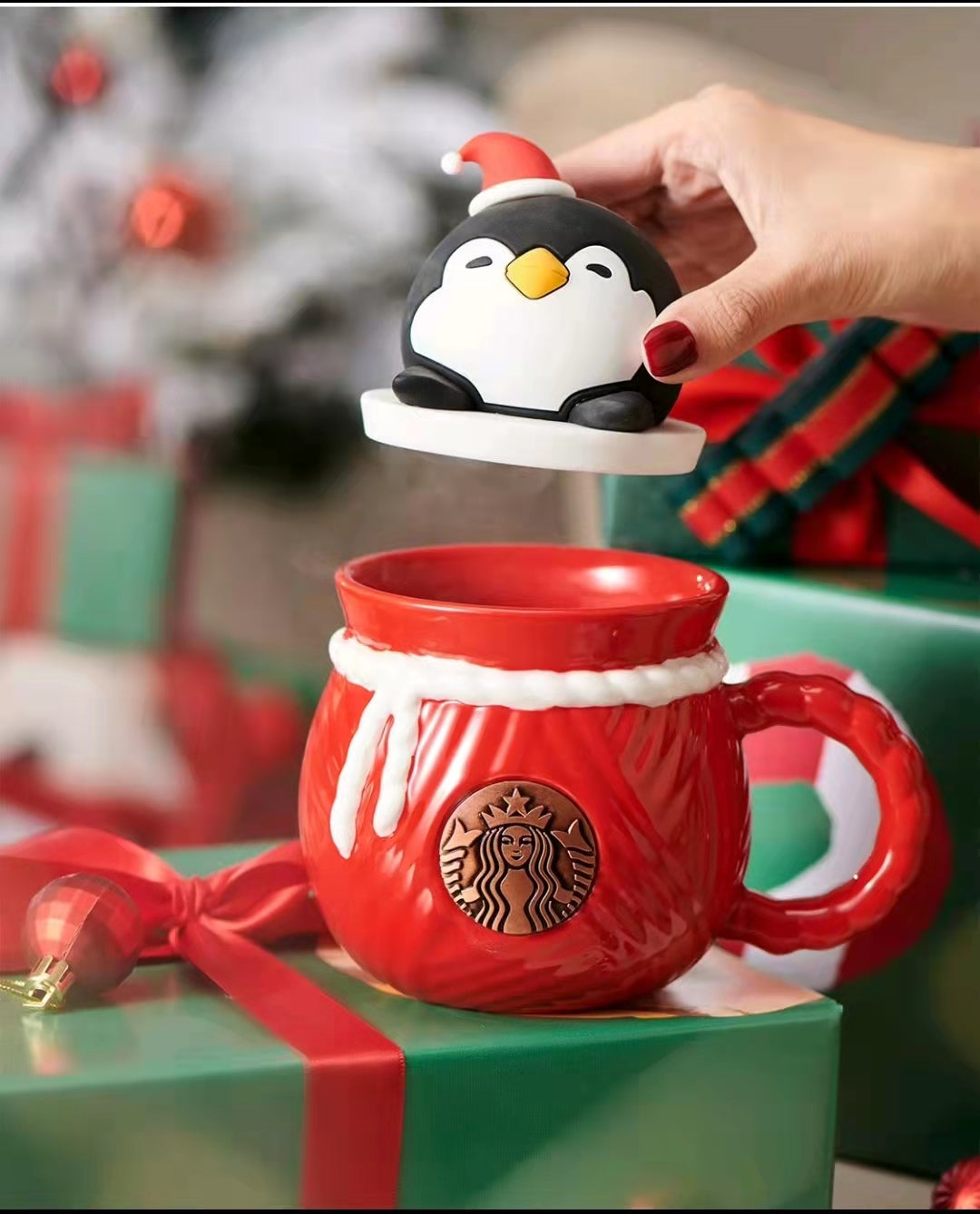 Starbucks 2021 China Red Christmas Penguin 17oz Ceramic Mug